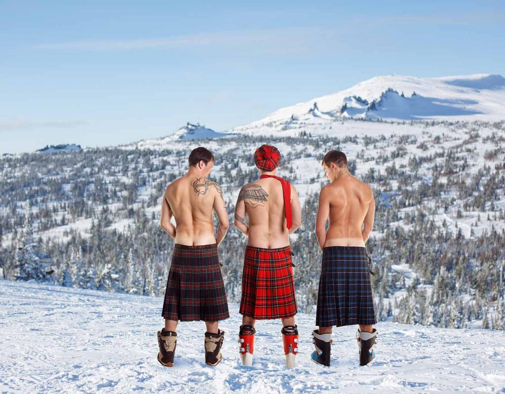 Three Scotsmen have a wee outdoors.